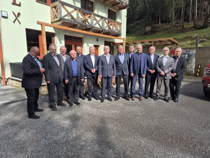 Bilaterálne pracovné rokovanie medzi ÚOŠKŠOK Trenčín a ÚřOSKaSOJ Praha